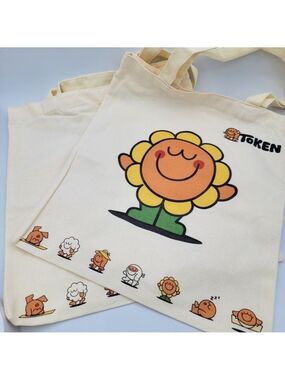 TWO Token Tote Bags with Smiling Flower Design NWT #2702 2703